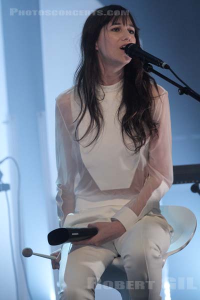 CHARLOTTE GAINSBOURG - 2012-05-21 - PARIS - La Cigale - 